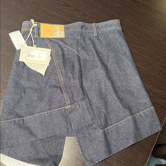 Vivienne Westwood denim skirt brand new with tag and authentication tag - Picture 2 of 4